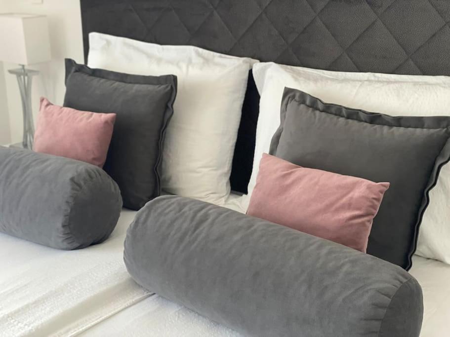 New Modern Apt Near Old Town - Private Parking Задар Екстериор снимка