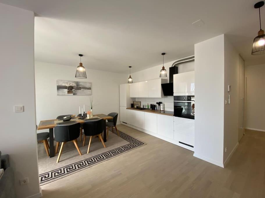 New Modern Apt Near Old Town - Private Parking Задар Екстериор снимка