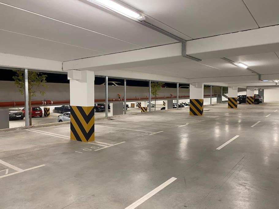 New Modern Apt Near Old Town - Private Parking Задар Екстериор снимка