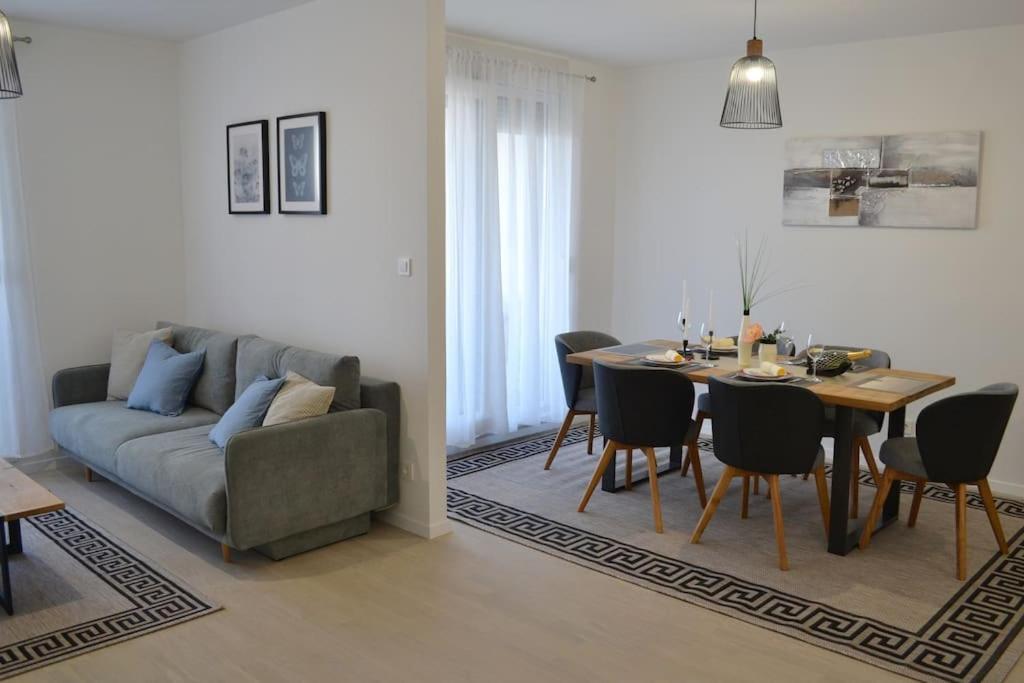 New Modern Apt Near Old Town - Private Parking Задар Екстериор снимка