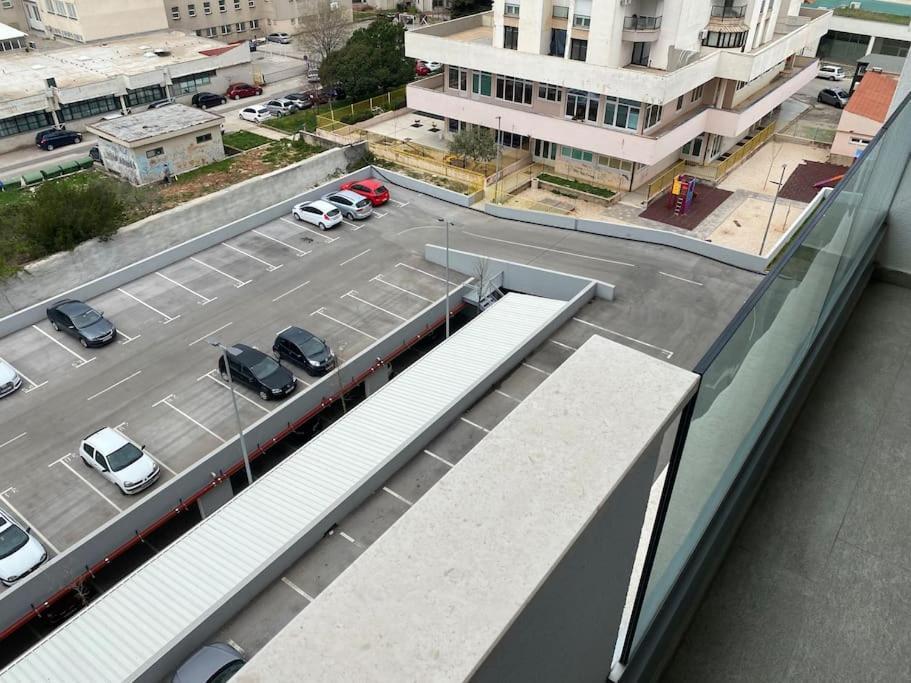 New Modern Apt Near Old Town - Private Parking Задар Екстериор снимка